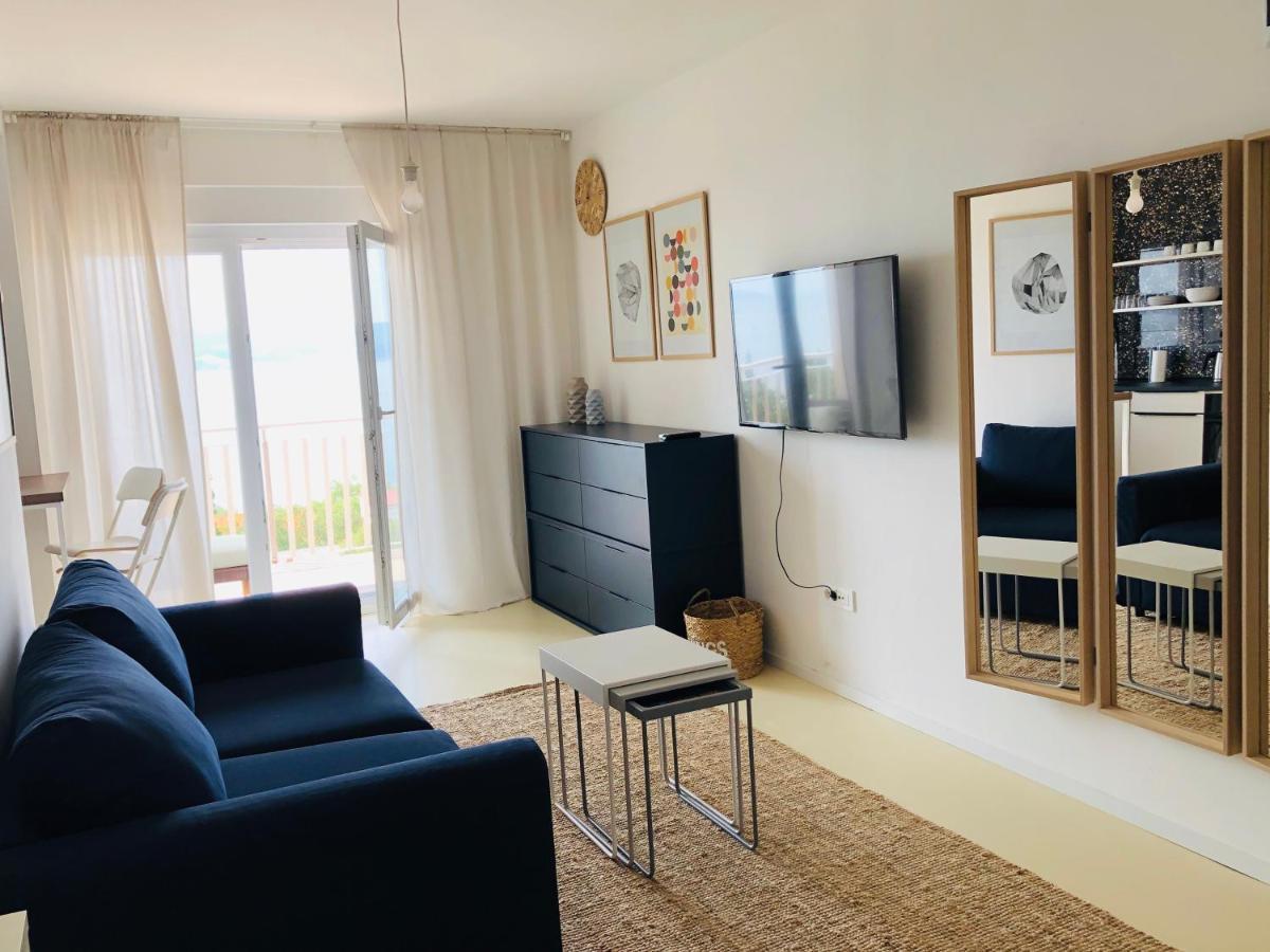 Apartman Meghan Novi Vinodolski Bagian luar foto