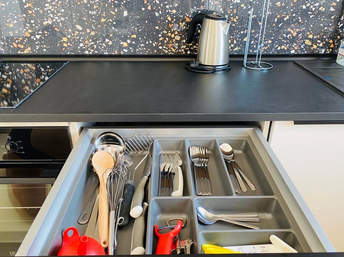 Apartman Meghan Novi Vinodolski Bagian luar foto